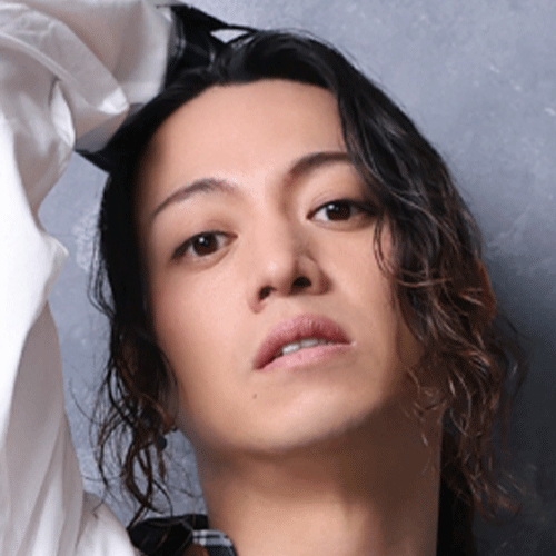 cast_03_穴沢裕介-2